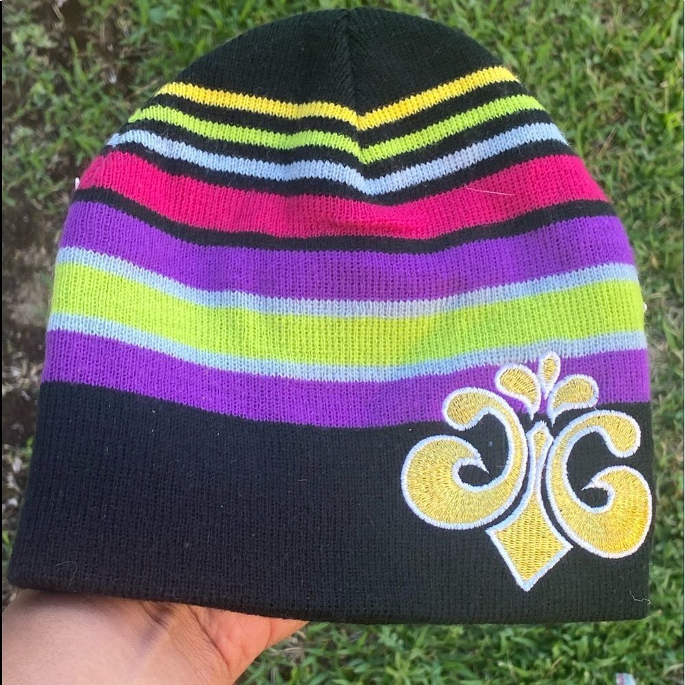 Dereon beanie / hat , never worn​